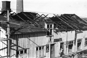 Bilde av Framnæs Bakeri etter brannen